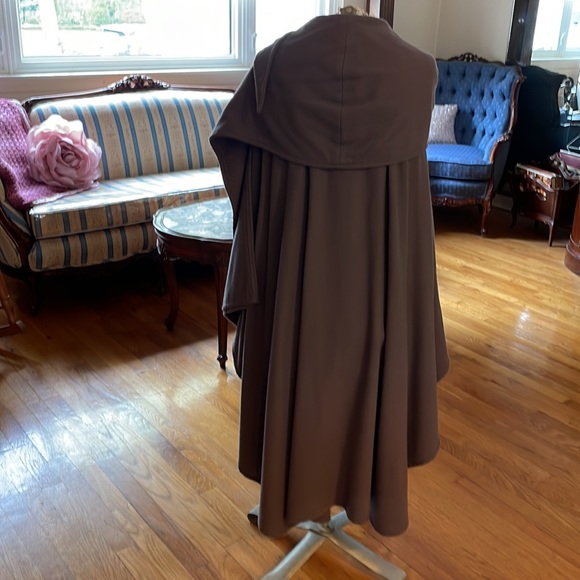 VTG Strada Wool Cape with Scarf - Picture 6 of 9